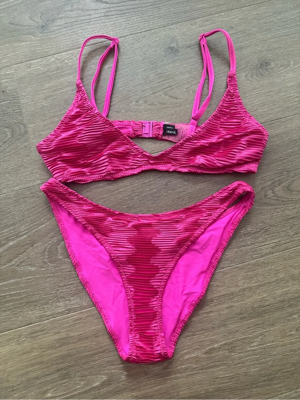 triangl swimwear Hot Pink Ribbed Bikini Set